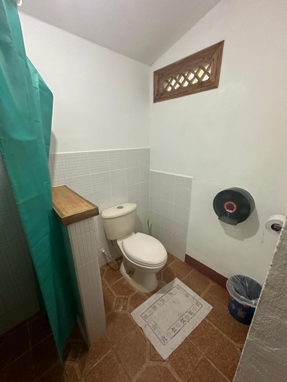 Hotel Don Quichotte Tortuguero Zewnętrze zdjęcie